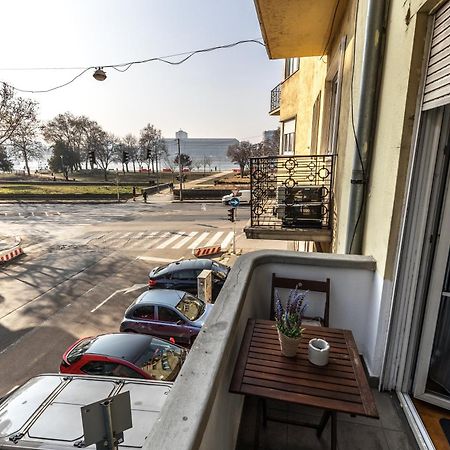 Bright & Spacious Riverside Apartment With Balcony Budapest Eksteriør billede
