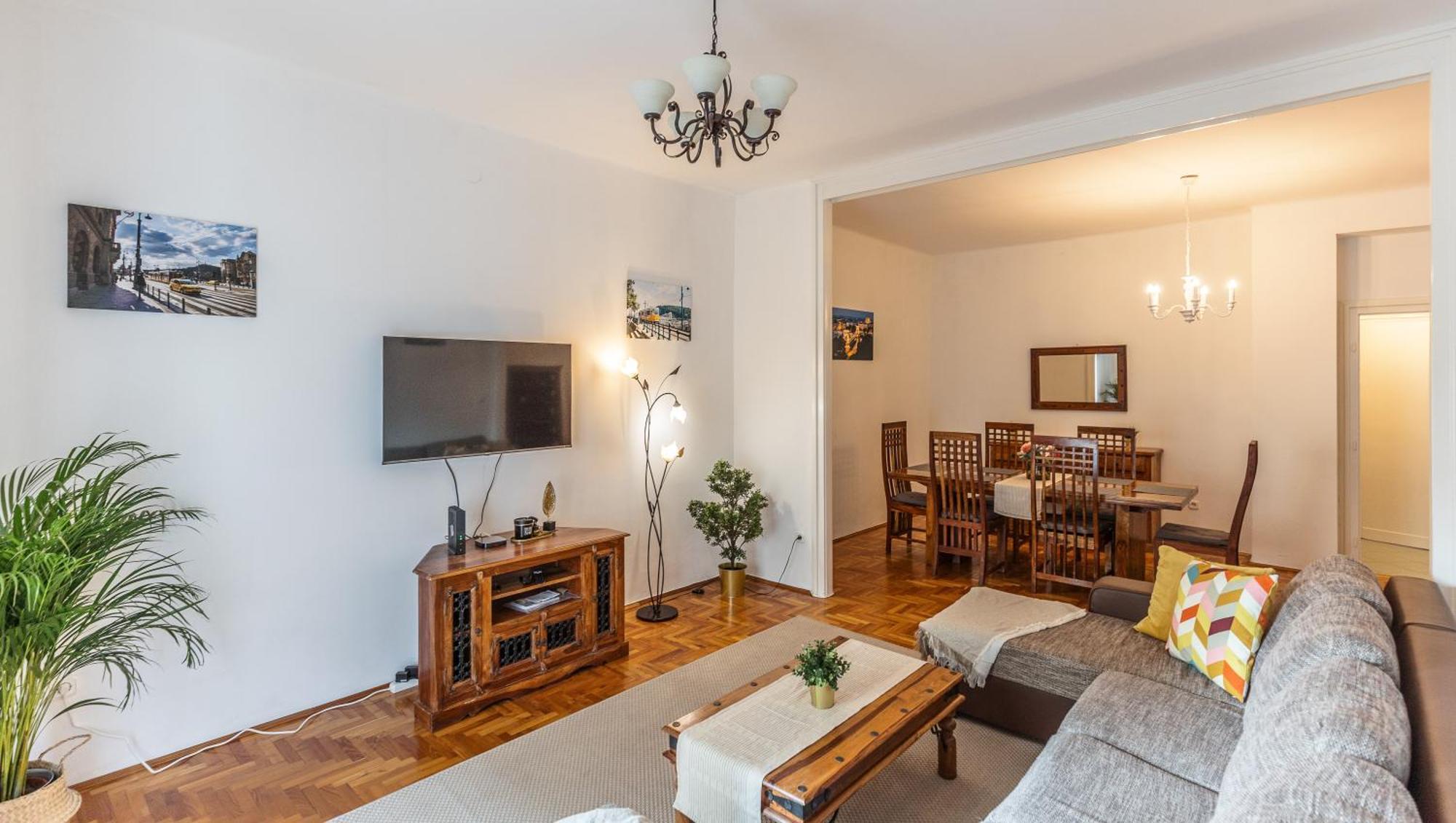 Bright & Spacious Riverside Apartment With Balcony Budapest Eksteriør billede